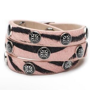 Rustic Cuff Macy Calfskin Trpl wrap bracelet NWOT